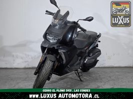 Alternative view of Bmw C400 X II 2021