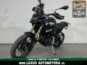 Alternative view of BMW F900 GS II 2025